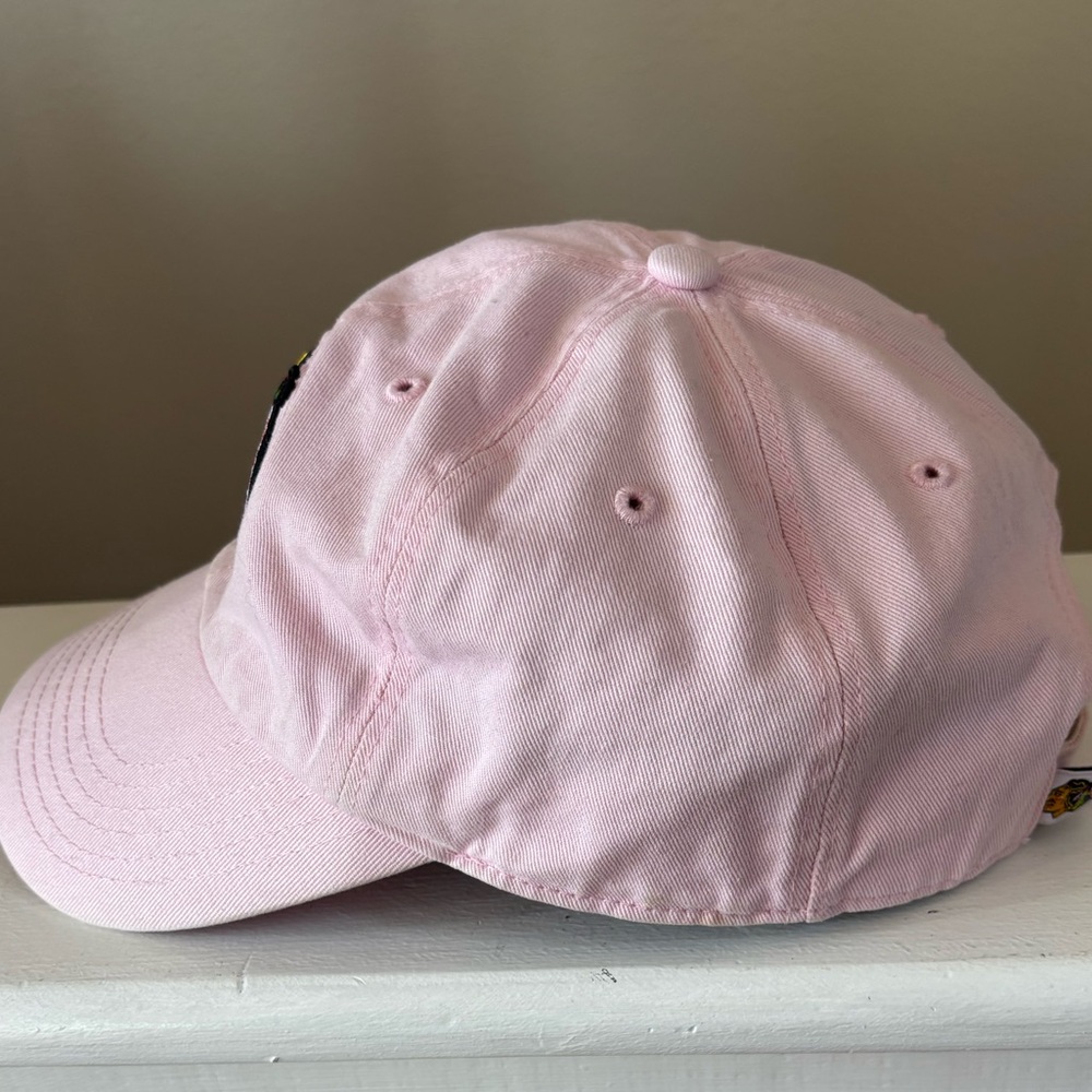 Pink Embroidered Women's Cap - Picture 2 of 6